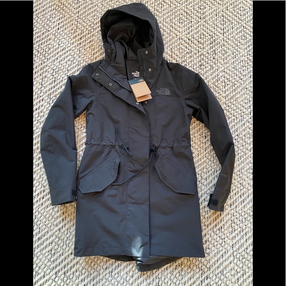 The North Face Metroview Trench NWT